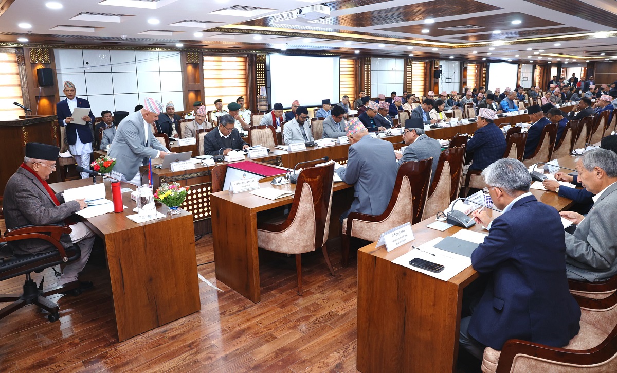 सिंहदरबारमा प्रधानमन्त्रीको अध्यक्षतामा राष्ट्रिय विकास समस्या समाधान ...