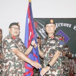 पूर्वी पृतनाको नेतृत्व सम्हाल्दै उपरथी शक्तिजंग बस्नेत पूर्वी पृतनाको नेतृत्व सम्हाल्दै उपरथी शक्तिजंग बस्नेत