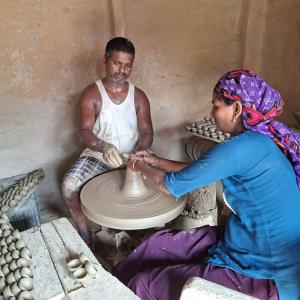 माटोको दियो बनाउन कुम्हार समुदायलाई चटारो